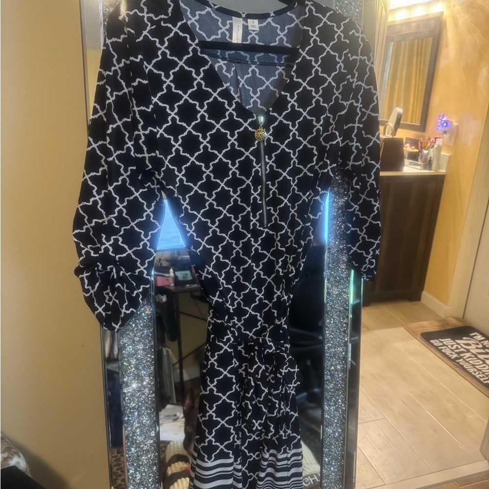 Black and White Geometric Dress